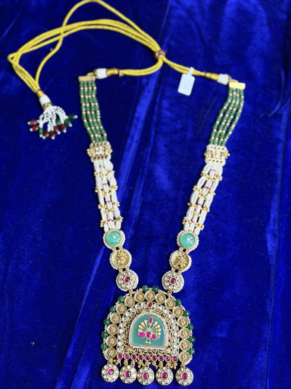 Traditional Kundan Necklace Set